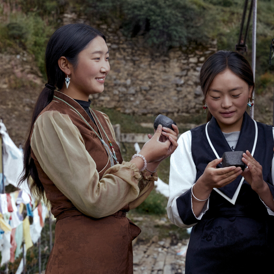 Qonga Qiang Highland Hand-Embroidered Earrings