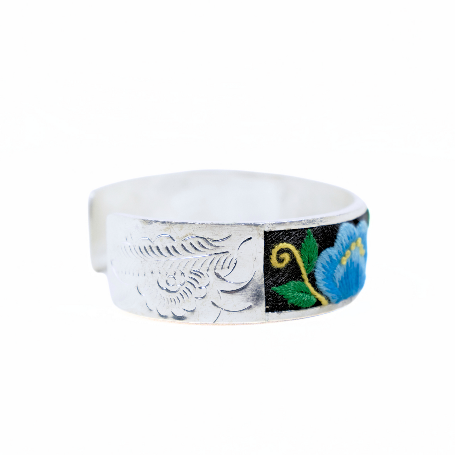 云起澜花Still Bloom · Qiang Embroidery Silver Cuff –  Hand-Stitched Blue Floral Bracelet